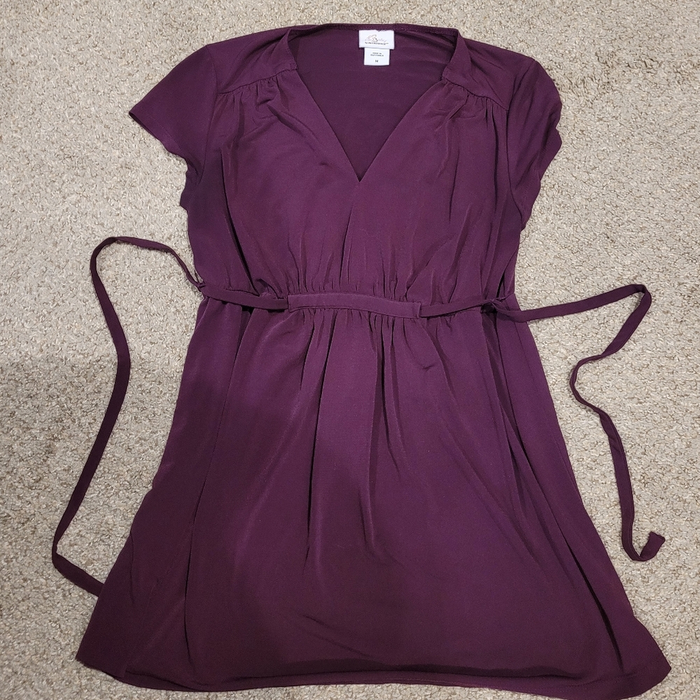 Maternity Top. Beautiful and flowy. Size M